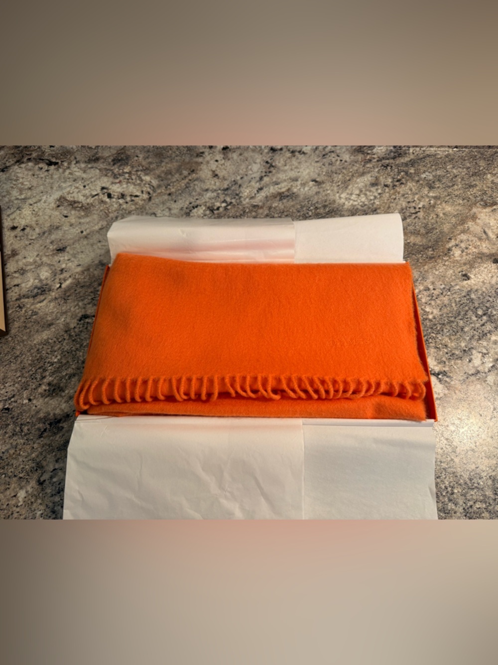 Authentic Hermès Cashmere scarf in box with ribbon - Picture 14 of 14